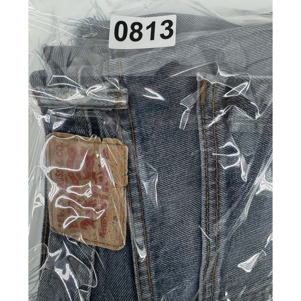 Levi's 505 Women's High Rise Cut Off Blue Denim Shorts Distressed Size 31 / 32W - Picture 7 of 7